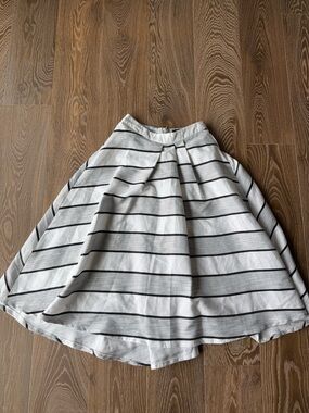 AKIRA Women’s Black and White Striped A-Line Skirt